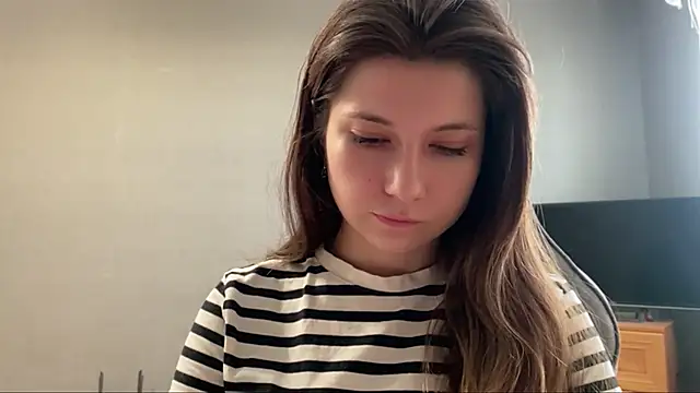 Snapshot of LunnaBliss chatting on May 22, 2026, 3:17 pm LunnaBliss online show from May 22, 2026, 3:17 pm
