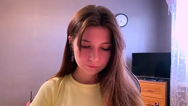 Snapshot of LunnaBliss chatting on May 27, 2026, 3:20 pm LunnaBliss online show from May 27, 2026, 3:20 pm