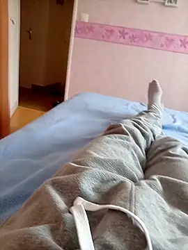 thom7246 online show from March 14, 2026, 2:33 pm