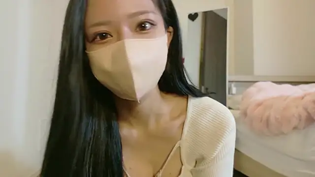 maichan v online show from March 14, 2026, 1:27 pm