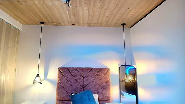 Sofi Blake   online show from February 26, 2026, 12:15 pm