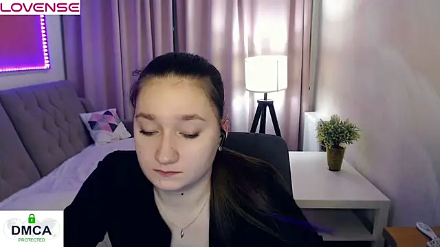 Snapshot of Sparkling_Starlet67 chatting on February 27, 2026, 11:10 am Sparkling Starlet67 online show from February 27, 2026, 11:10 am