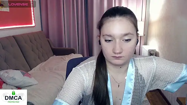 Snapshot of Sparkling_Starlet67 chatting on March 15, 2026, 6:25 pm Sparkling Starlet67 online show from March 15, 2026, 6:25 pm