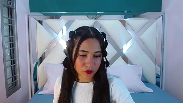 Kate Hewson online show from February 25, 2026, 12:37 pm