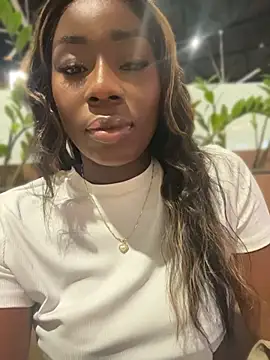 ZarahFerreira online show from July 23, 2026, 11:46 pm