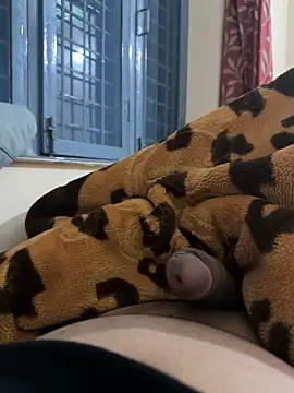 youngboywithcurvymilf online show from March 5, 2026, 2:57 pm