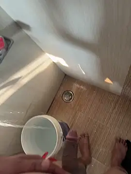 youngboywithcurvymilf online show from March 8, 2026, 3:43 am