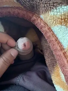 youngboywithcurvymilf online show from March 13, 2026, 9:05 am