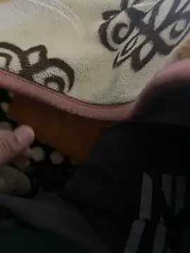 youngboywithcurvymilf online show from March 14, 2026, 1:49 pm