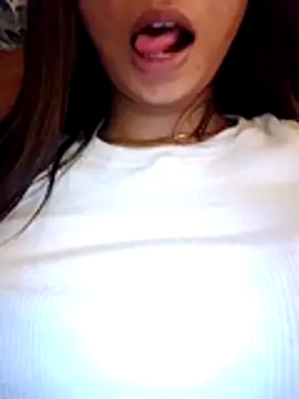 Snapshot of cute_girl_29 chatting on June 27, 2026, 10:53 am cute girl 29 online show from June 27, 2026, 10:53 am
