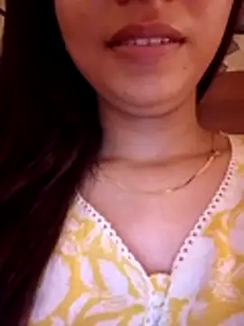 Snapshot of cute_girl_29 chatting on August 4, 2026, 5:15 pm cute girl 29 online show from August 4, 2026, 5:15 pm