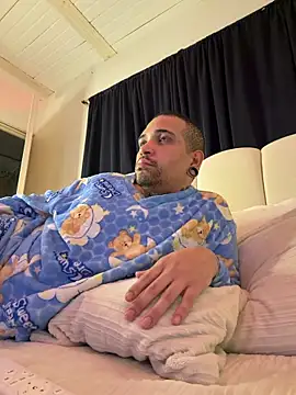 Simone026 online show from March 15, 2026, 3:45 am