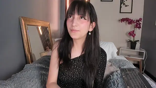 Snapshot of LunaaHarper chatting on June 22, 2026, 9:12 pm LunaaHarper online show from June 22, 2026, 9:12 pm