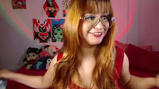 Snapshot of chloe_roxy chatting on May 17, 2026, 2:09 am chloe roxy online show from May 17, 2026, 2:09 am
