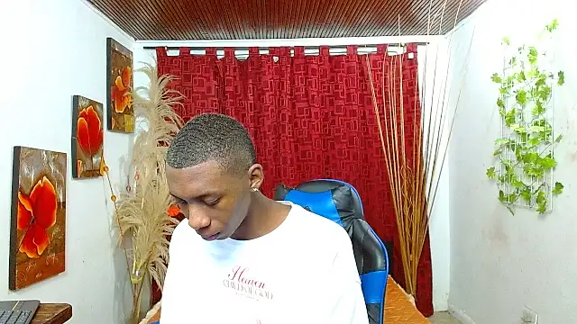 milo018 online show from February 20, 2026, 6:08 pm