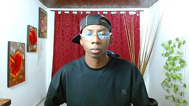 milo018 online show from April 28, 2026, 9:03 am