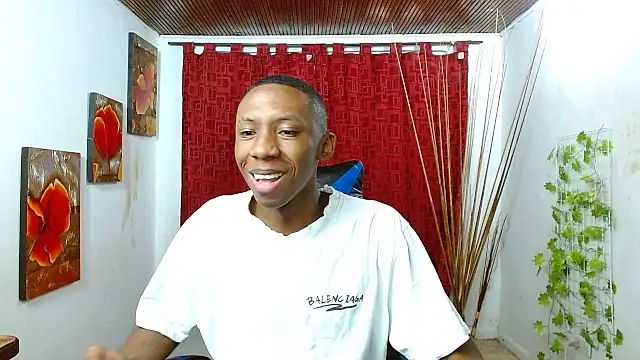 milo018 online show from May 13, 2026, 5:32 pm