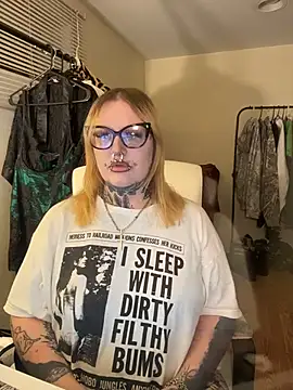 grindhouseho online show from March 5, 2026, 4:41 am