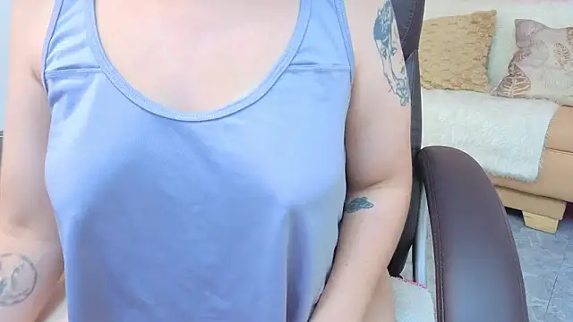 Chloe Noire online show from March 9, 2026, 12:42 pm