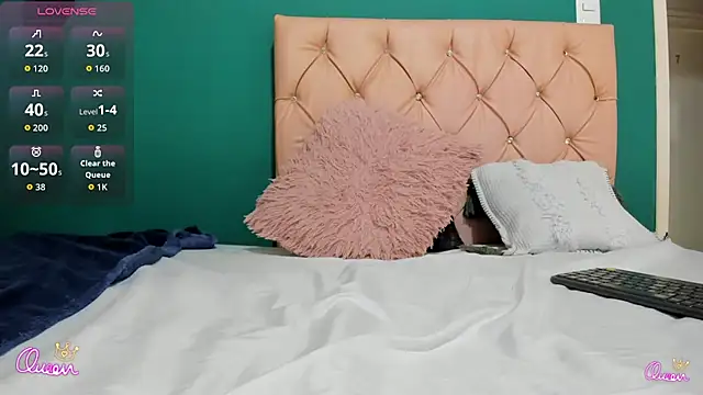 Camila Tits online show from April 30, 2026, 4:30 am
