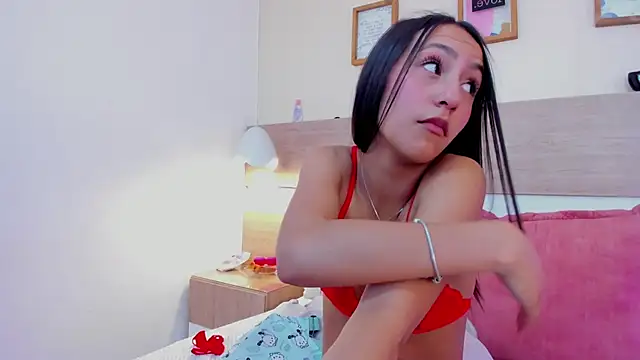 Snapshot of Angel_ee chatting on May 12, 2026, 5:21 pm Angel ee online show from May 12, 2026, 5:21 pm
