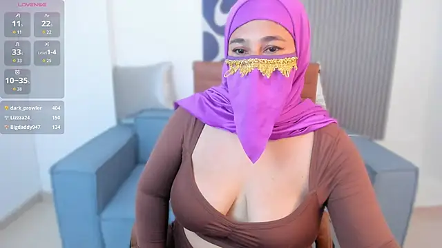 Nadia Privee online show from March 12, 2026, 6:03 pm