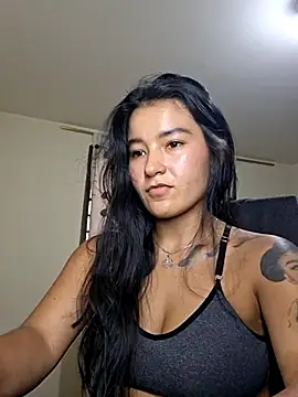 Miiia a online show from March 12, 2026, 9:10 pm