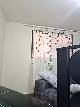 Miiia a online show from March 16, 2026, 8:35 pm