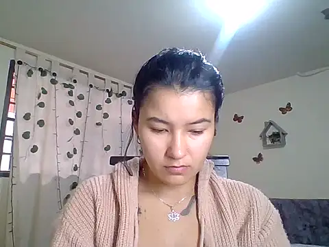 Miiia a online show from April 25, 2026, 3:09 pm