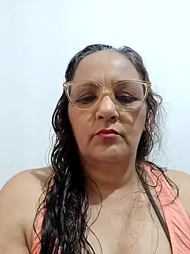 Noemipopi online show from February 19, 2026, 1:40 pm