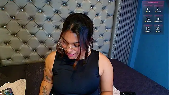 NAOMI cute  online show from March 25, 2026, 6:14 pm