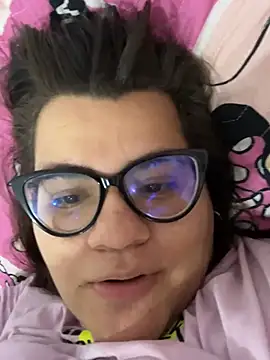Snapshot of LuxuryloversCO chatting on April 14, 2026, 7:53 pm LuxuryloversCO online show from April 14, 2026, 7:53 pm