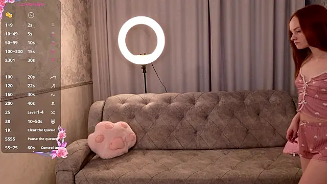 Snapshot of litleee_sunshineeee chatting on March 5, 2026, 2:35 pm litleee sunshineeee online show from March 5, 2026, 2:35 pm