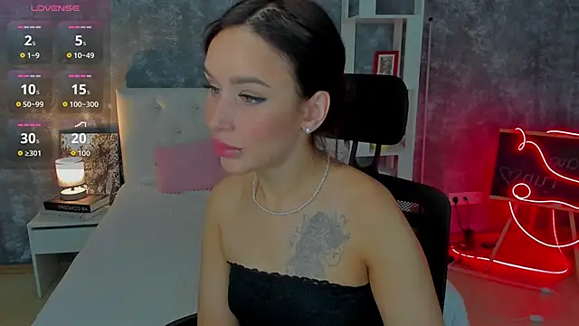 tina xx tina online show from March 15, 2026, 5:02 am