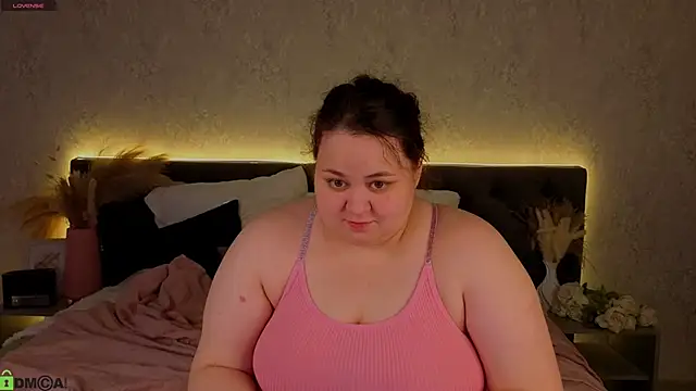 MoonlitAdele online show from April 29, 2026, 1:21 am