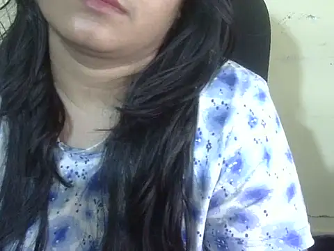 Snapshot of Aniya_Hazel chatting on March 8, 2026, 4:11 pm Aniya Hazel online show from March 8, 2026, 4:11 pm