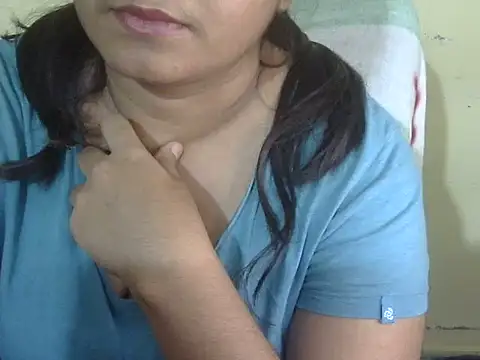 Snapshot of Aniya_Hazel chatting on March 9, 2026, 6:45 pm Aniya Hazel online show from March 9, 2026, 6:45 pm