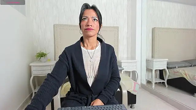 FernandaAvilax online show from March 11, 2026, 11:22 pm