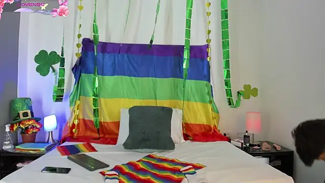 Snapshot of Angel_Lux chatting on March 3, 2026, 8:59 pm Angel Lux online show from March 3, 2026, 8:59 pm