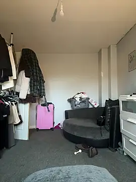PinkVelvetx online show from May 8, 2026, 5:51 pm