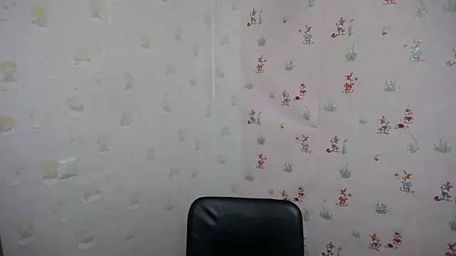 Snapshot of AliaWill chatting on March 15, 2026, 5:35 am AliaWill online show from March 15, 2026, 5:35 am