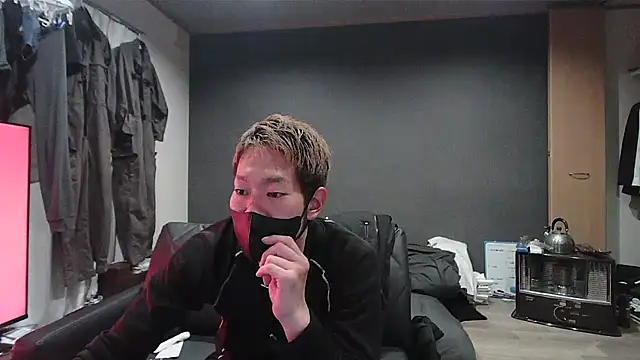 ryuaaaaa online show from March 8, 2026, 5:39 pm