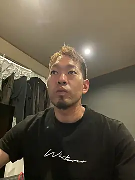 Snapshot of ryuaaaaa chatting on May 10, 2026, 4:56 pm ryuaaaaa online show from May 10, 2026, 4:56 pm