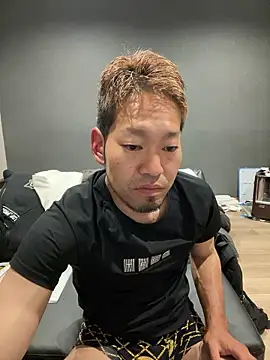 Snapshot of ryuaaaaa chatting on May 21, 2026, 3:52 pm ryuaaaaa online show from May 21, 2026, 3:52 pm