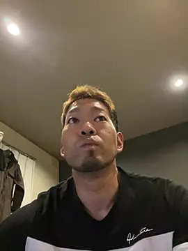 Snapshot of ryuaaaaa chatting on May 27, 2026, 1:08 pm ryuaaaaa online show from May 27, 2026, 1:08 pm