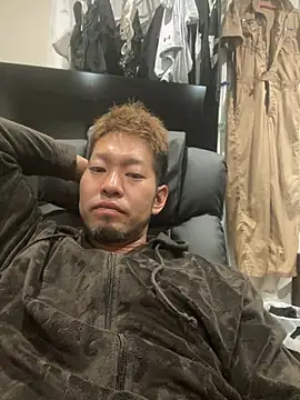 Snapshot of ryuaaaaa chatting on July 7, 2026, 4:44 pm ryuaaaaa online show from July 7, 2026, 4:44 pm