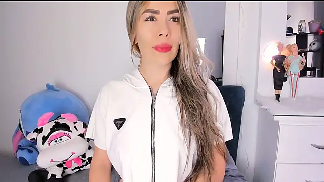 Ariana-Cobos online show from July 23, 2026, 6:17 pm