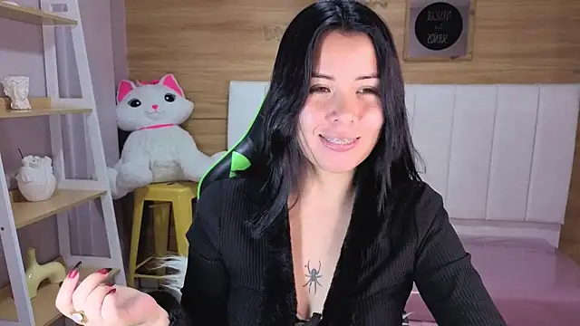 Kylia a online show from April 27, 2026, 7:56 pm