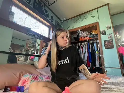 Sarasweets33 online show from March 14, 2026, 3:17 pm