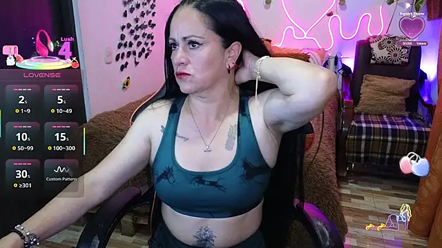 Kekacam online show from April 28, 2026, 3:44 am